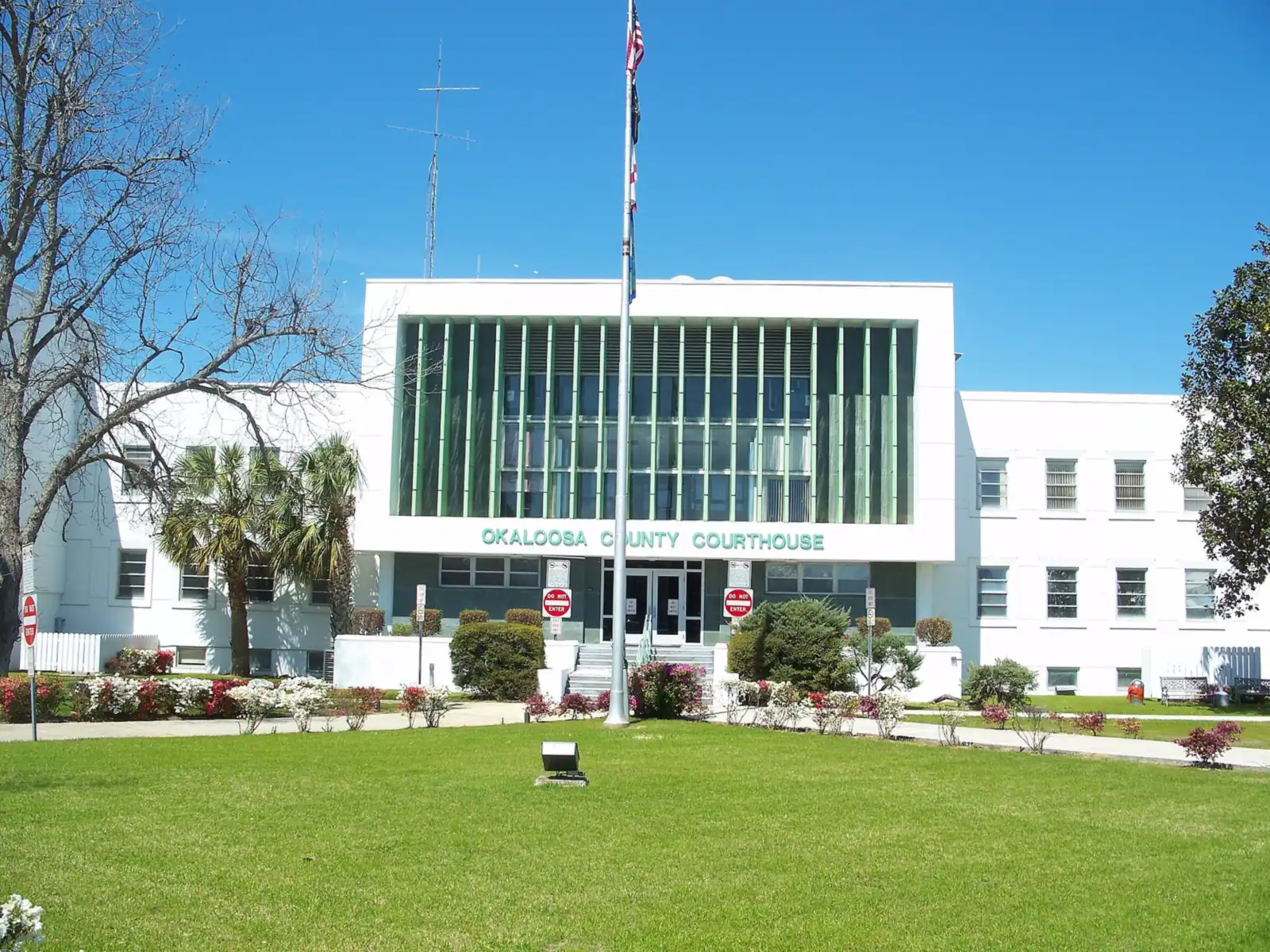 The Okaloosa County Courthouse in Crestview, FL
